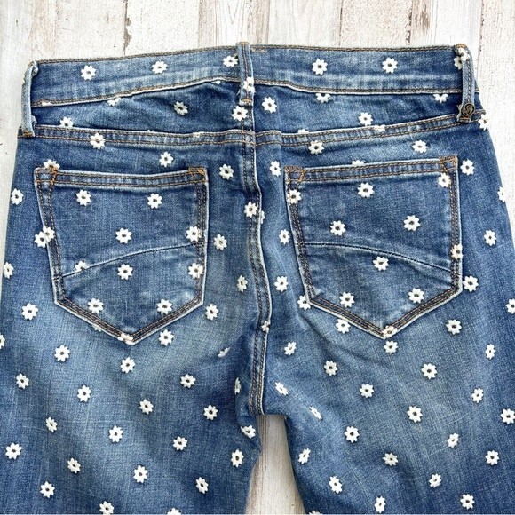 DRIFTWOOD Jackie Daisy Floral Embroidered Denim Blue Jeans Anthropologie 25 - Picture 6 of 10